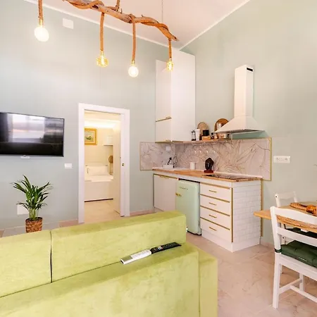 A 75 Passi Dal Mare Con Parcheggio Privato E Giardino アパート *