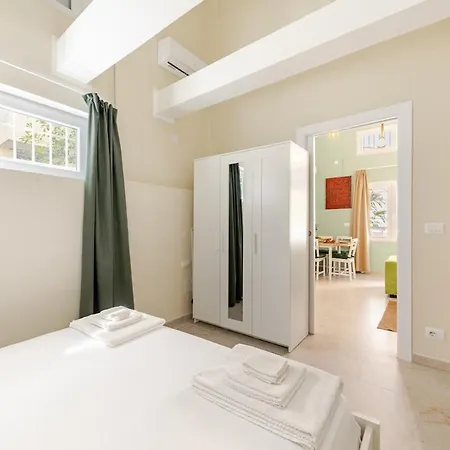 A 75 Passi Dal Mare Con Parcheggio Privato E Giardino *