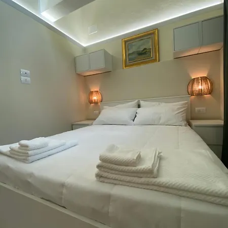 A 75 Passi Dal Mare Con Parcheggio Privato E Giardino דירה *